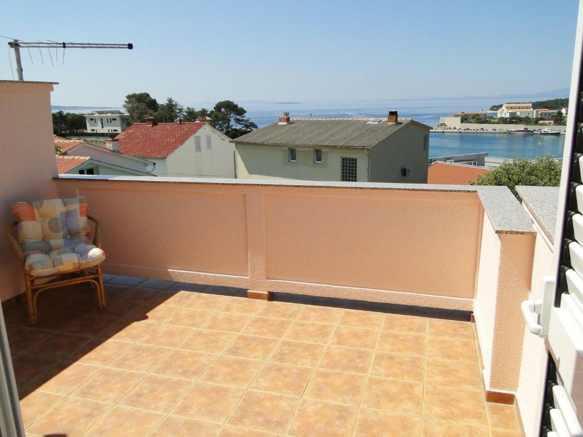 Apartment And Rooms Milak Rab Town Exterior foto